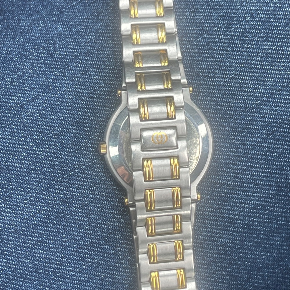 Gucci watch - Picture 3 of 4